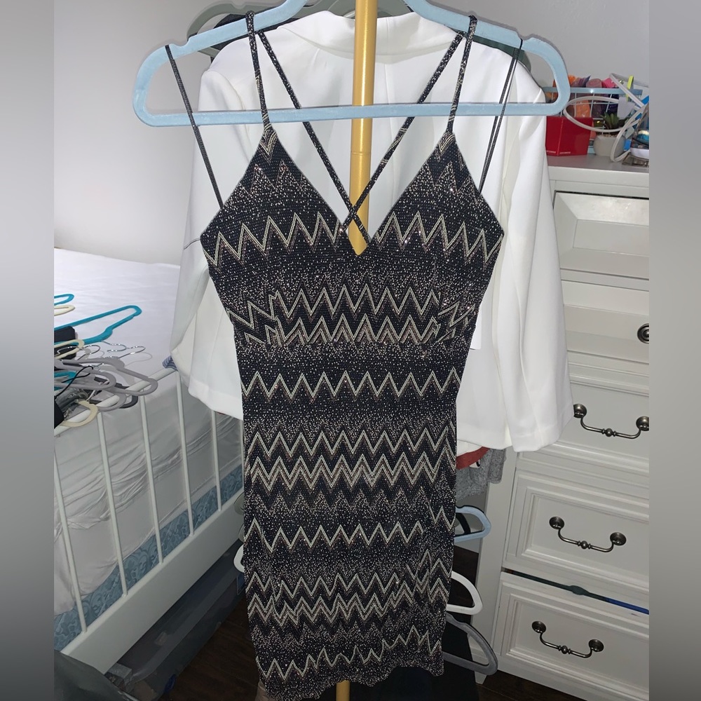 Brand New Windsor Black Sparkly Geometric Mini Dress